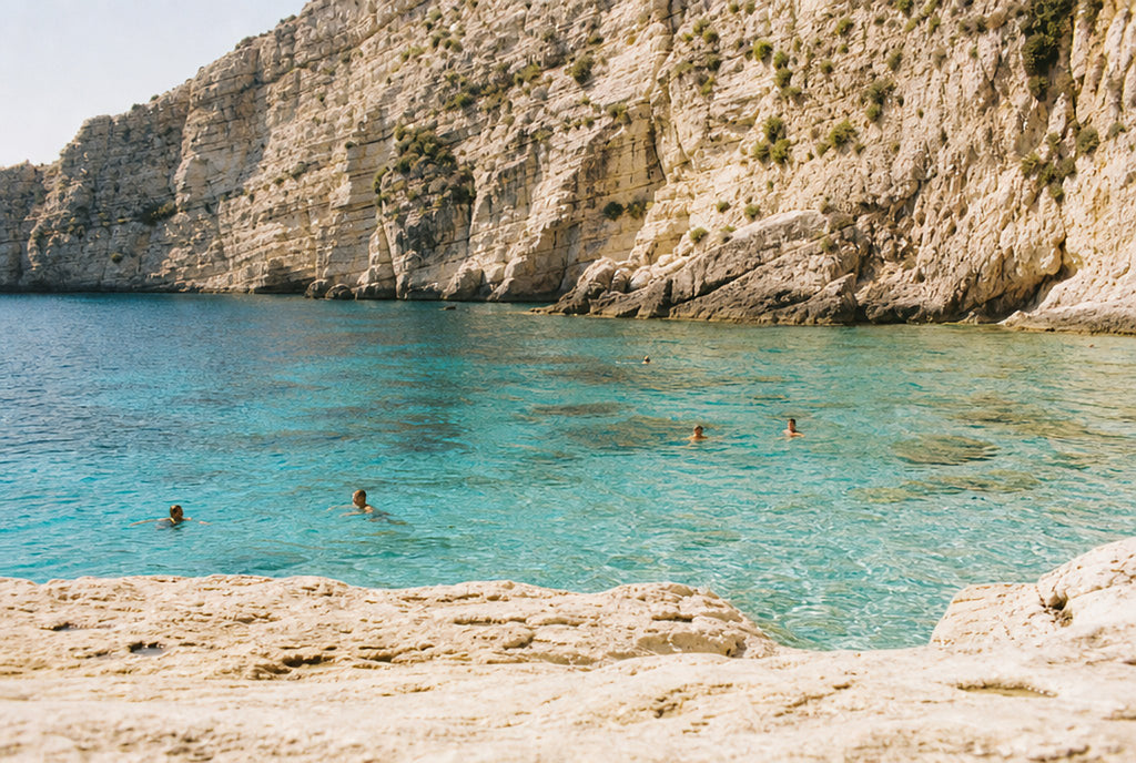 The Hidden Cove, solo