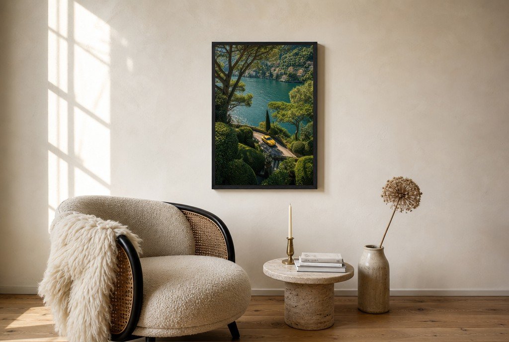 Yellow on the Bend, living room